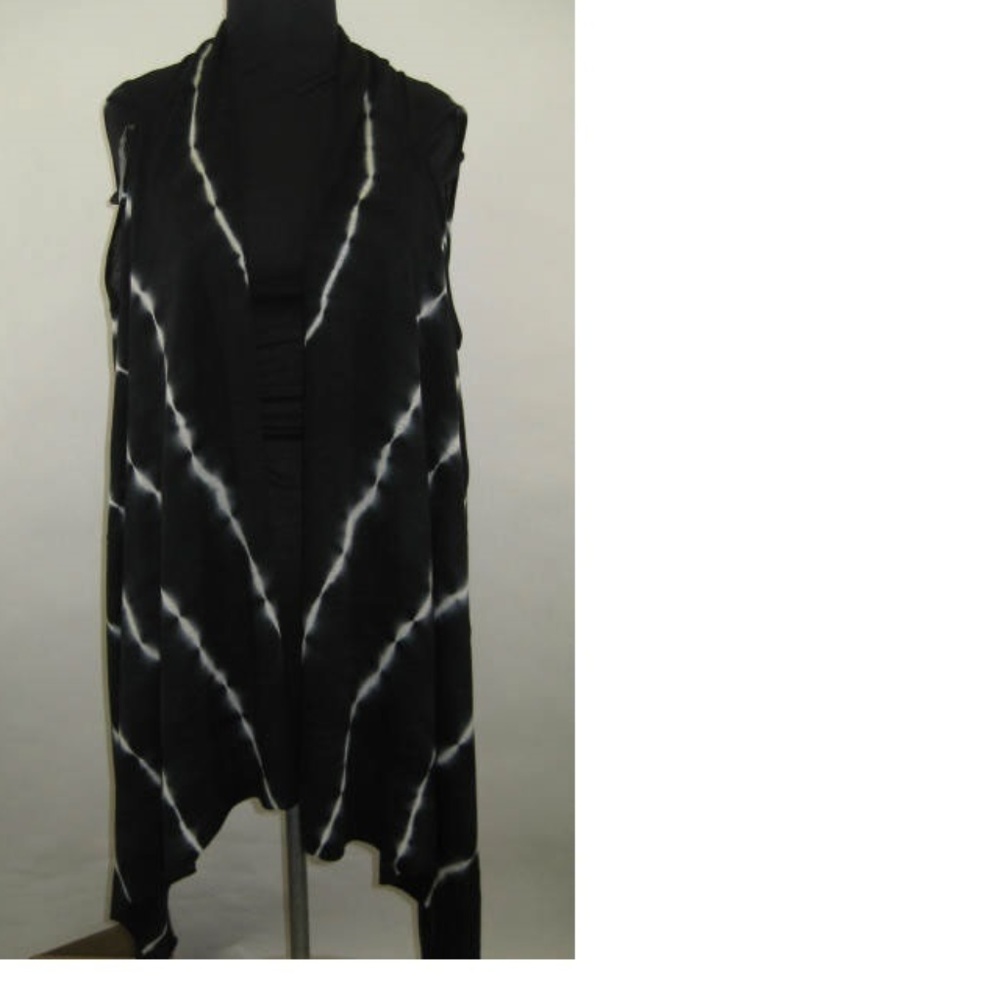 Mechant NWT Shark Bite Hem Knit Vest Sz Choice